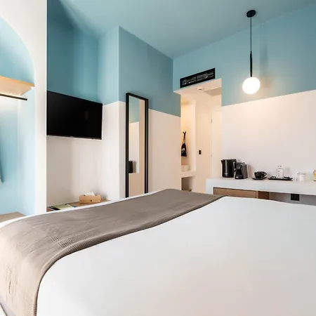 Hotel Play A Member Of Brown *