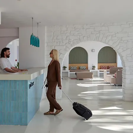 Hotel Play A Member Of Brown Páros