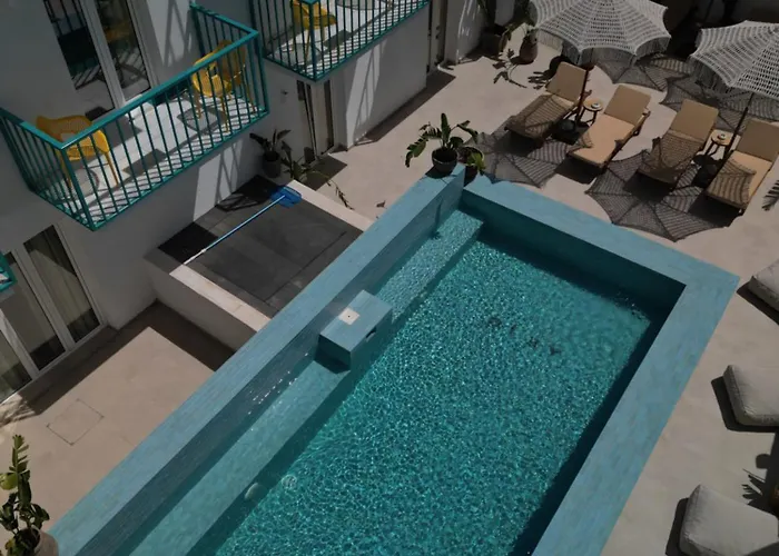 Play A Member Of Brown *