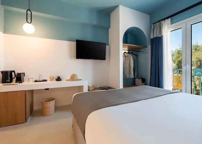 Hotel Play A Member Of Brown *