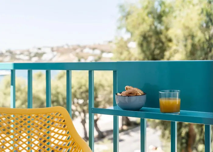 Play A Member Of Brown * Páros