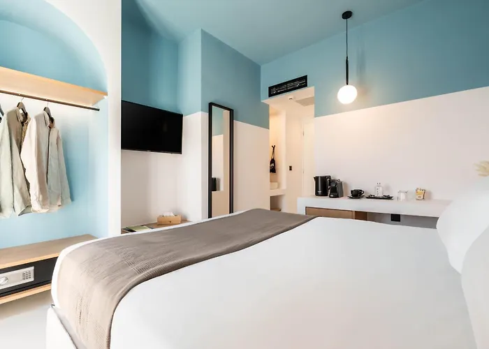 Hotel Play A Member Of Brown *