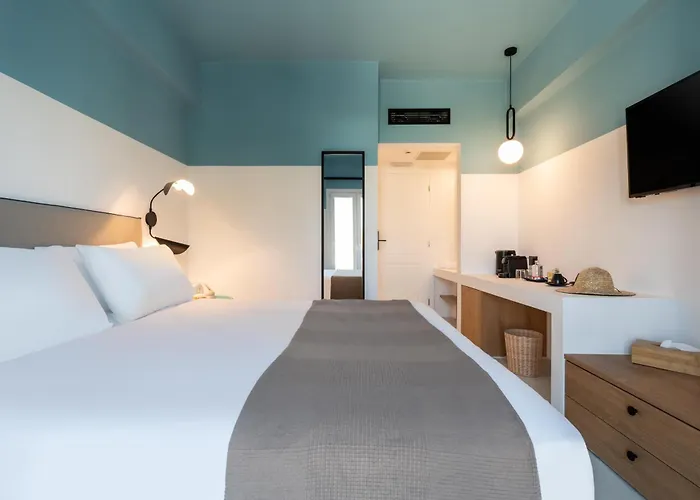 Play A Member Of Brown