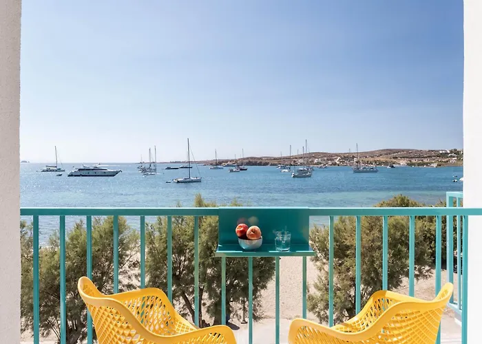 Play A Member Of Brown Hotel Páros